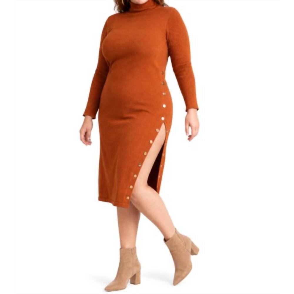 NEW THE ATHLETIC SIDE OF US ribbed sweater dress – body-hugging knit with gold b